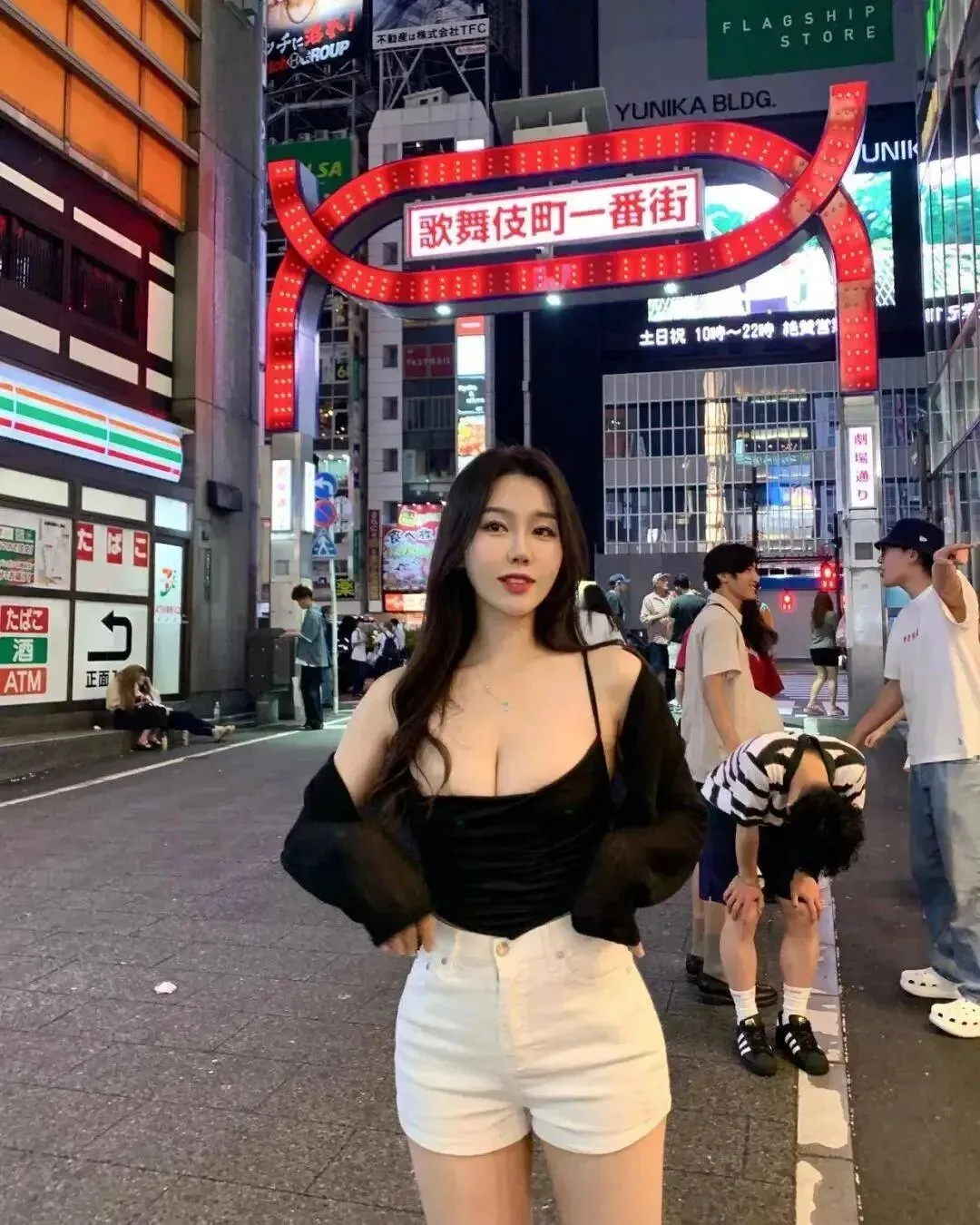 丰腴女神写真 图片5