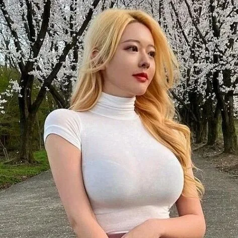 高清图集里的魔鬼身材女神写真拍出性感曲线魅力
