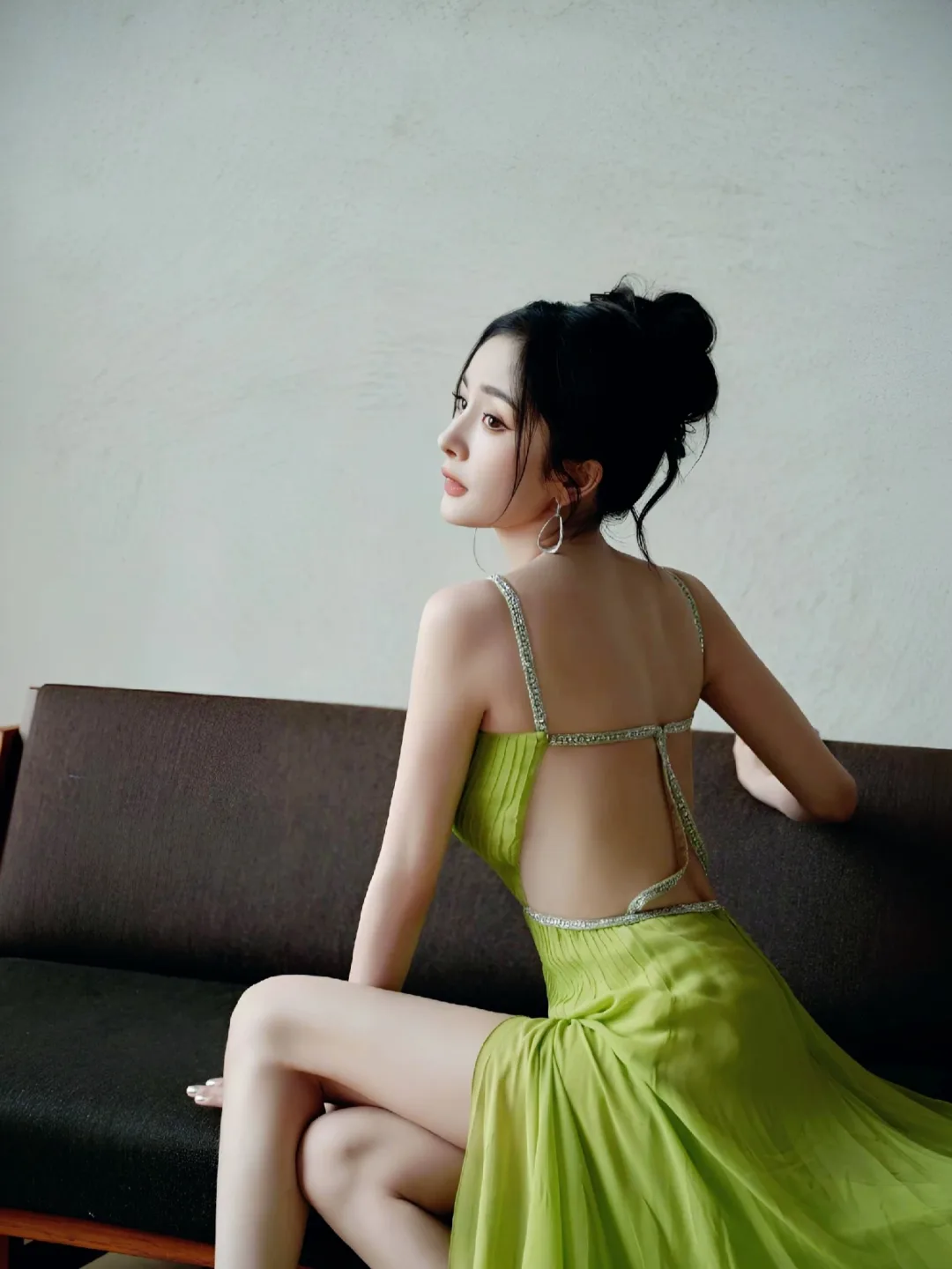 杨幂性感长裙写真 图片7