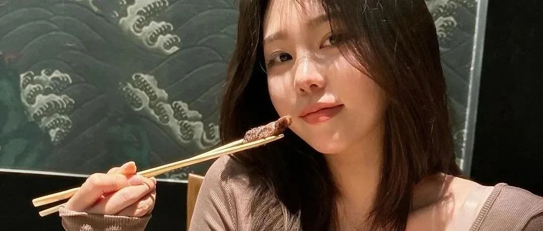 腰臀比例太抢眼 高清写真里的极品身材曲线