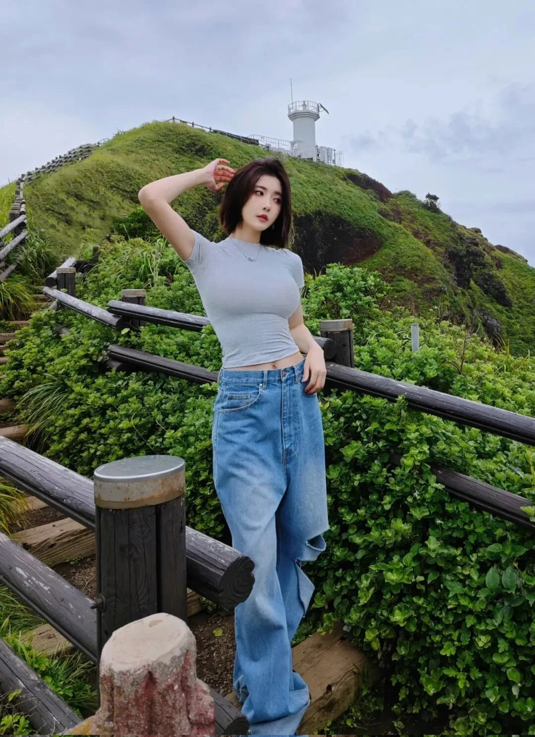 聂小雨户外写真 图片9