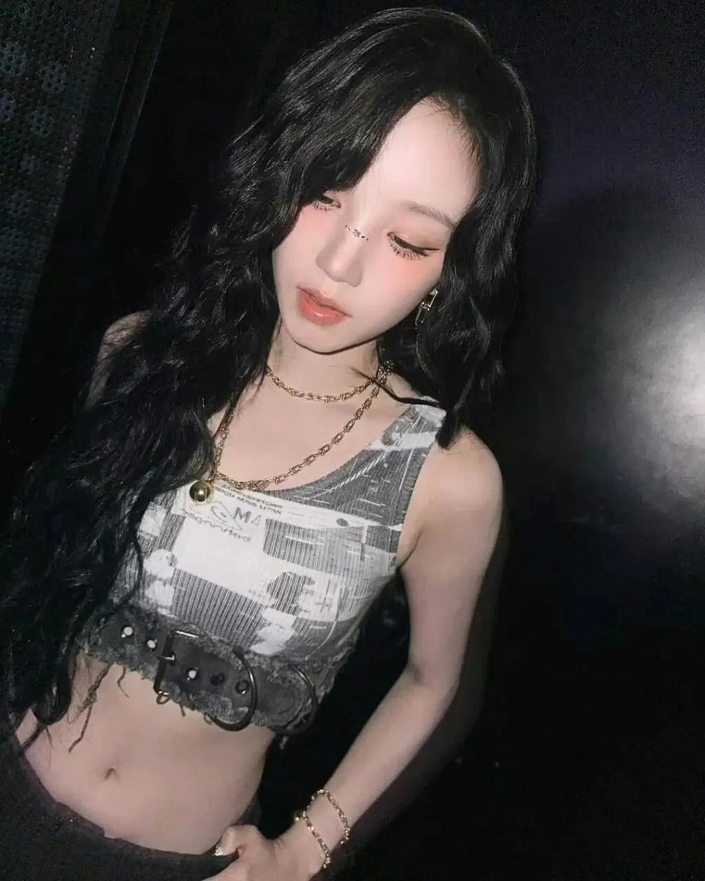 宋雨琦妩媚穿搭 图片6