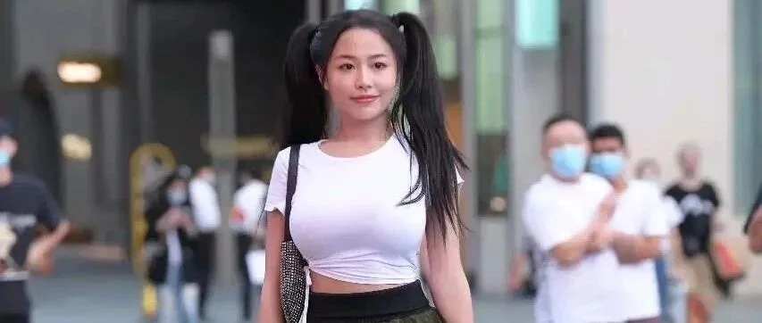 双马尾美女写真 图片1