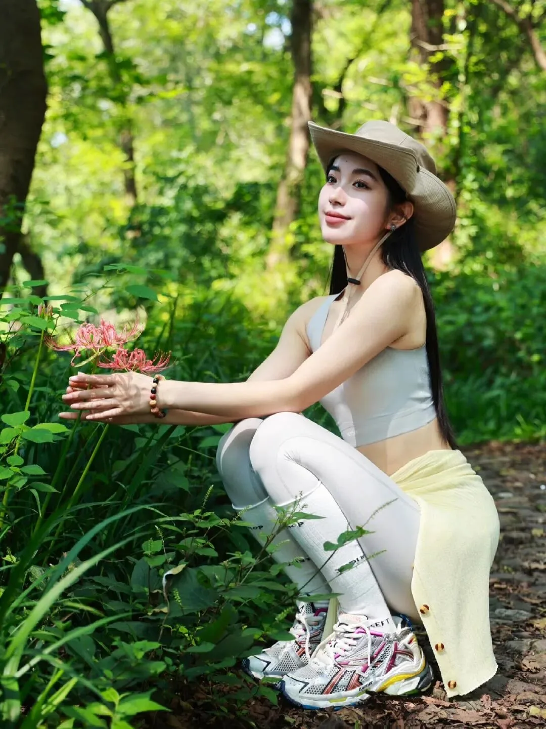 运动紧身装美女 图片5