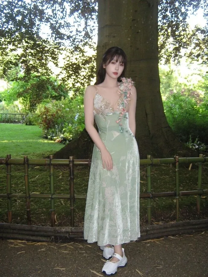 虞书欣仙女裙写真 图片6
