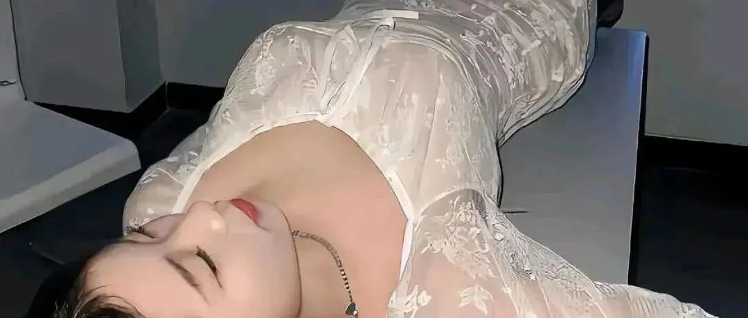 4k高清性感美女写真图集 火辣身材曲线吸睛十足