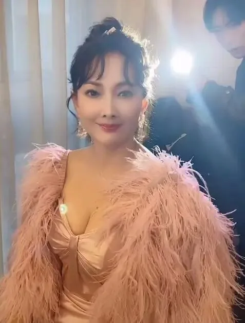 成熟女性写真 图片3
