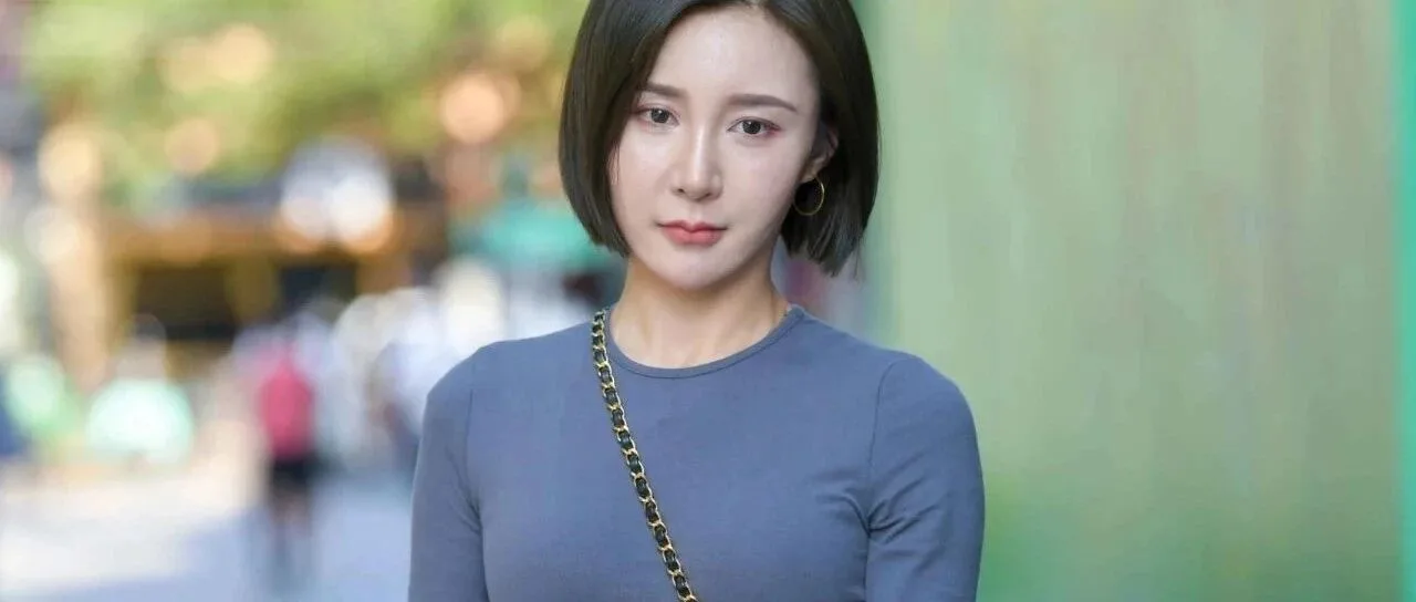 紧致身材美女写真 图片1