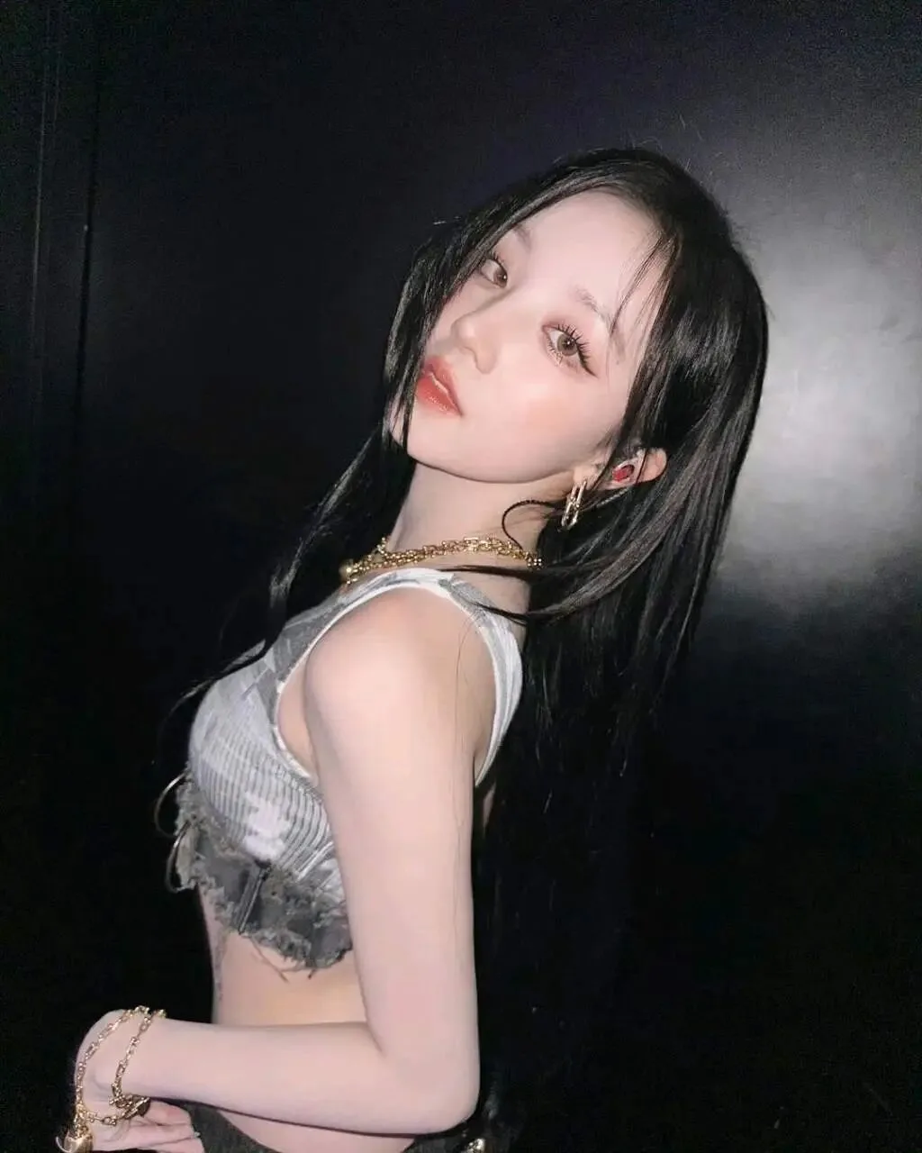 宋雨琦妩媚穿搭 图片5