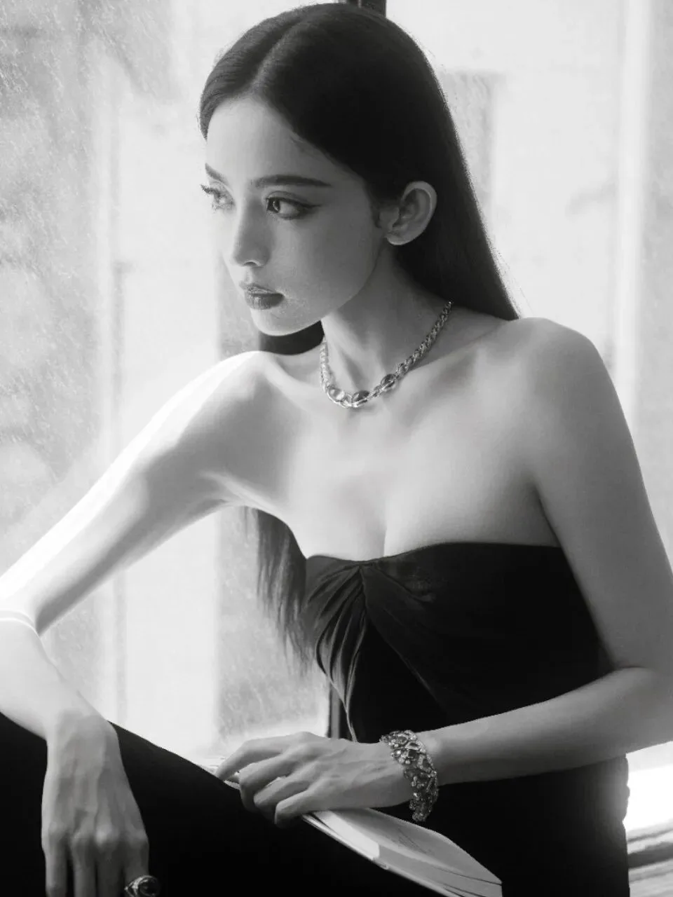 古力娜扎抹胸裙写真 图片9