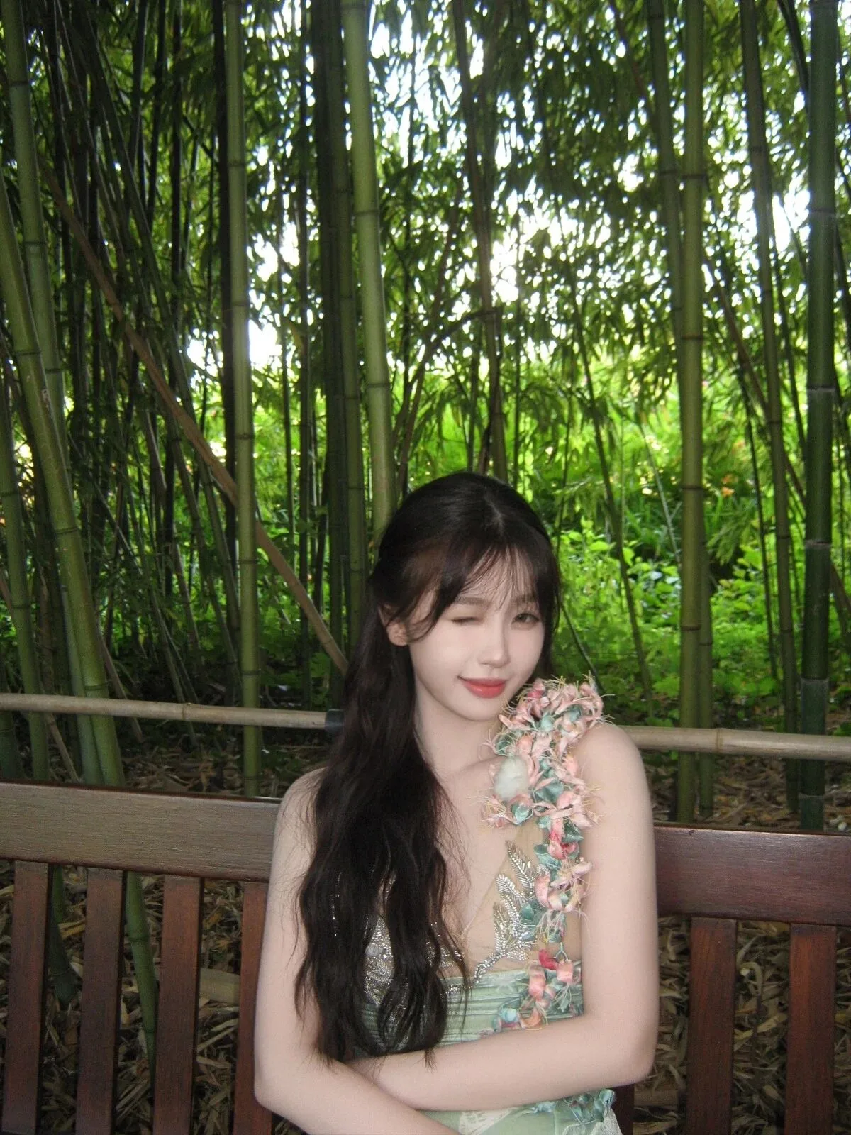 虞书欣仙女裙写真 图片2