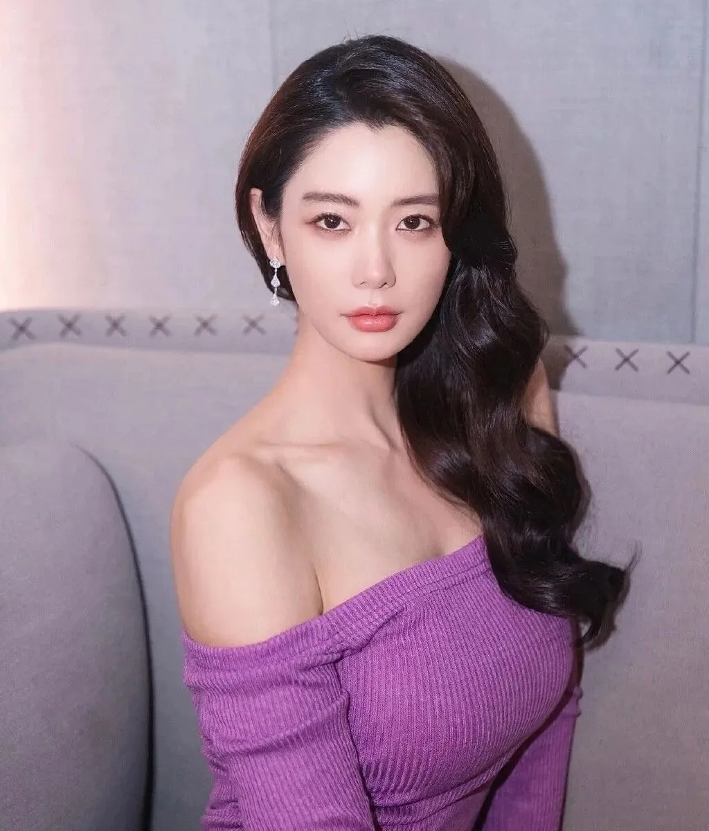 克拉拉性感写真 图片7