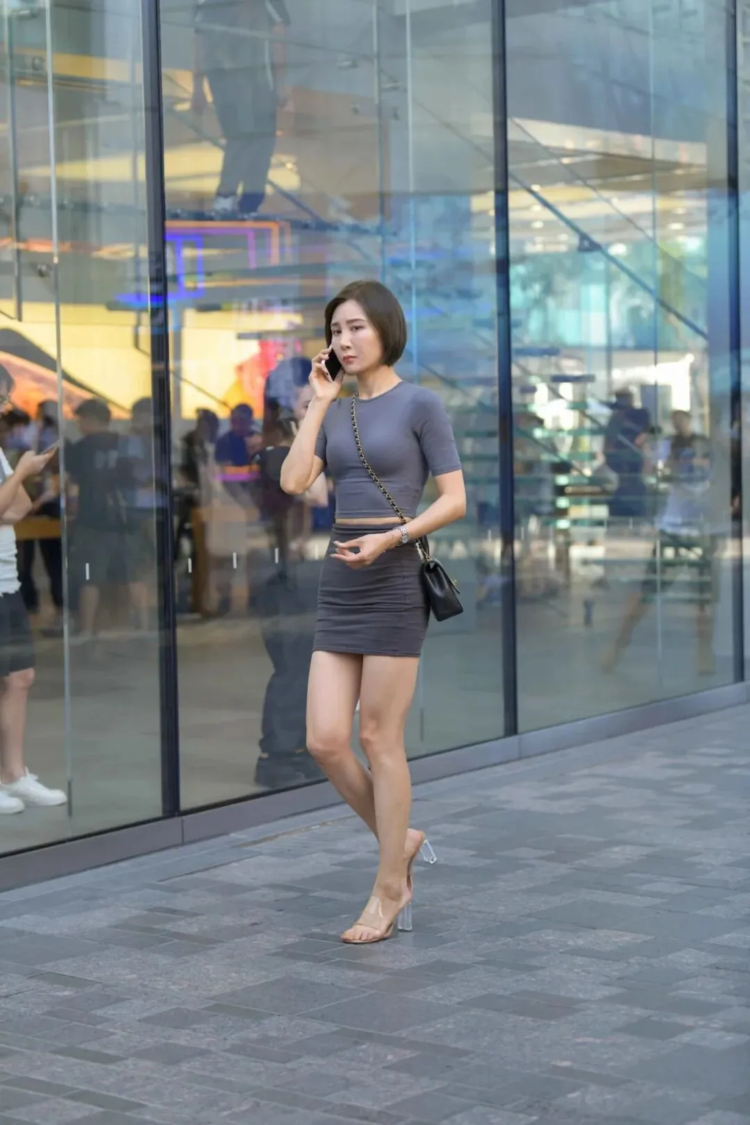 紧致身材美女写真 图片7