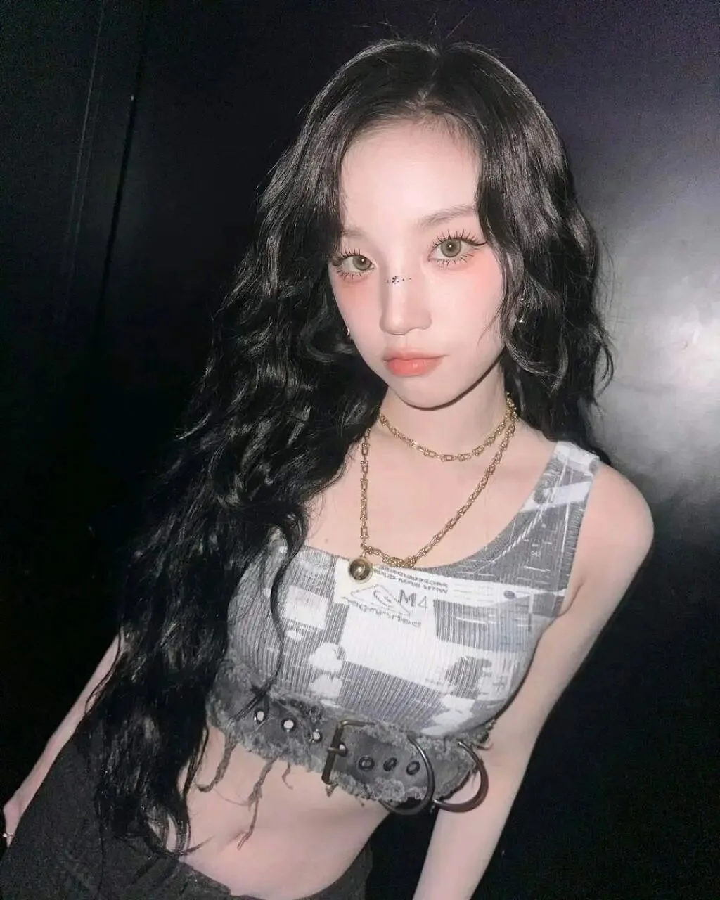 宋雨琦妩媚穿搭 图片2