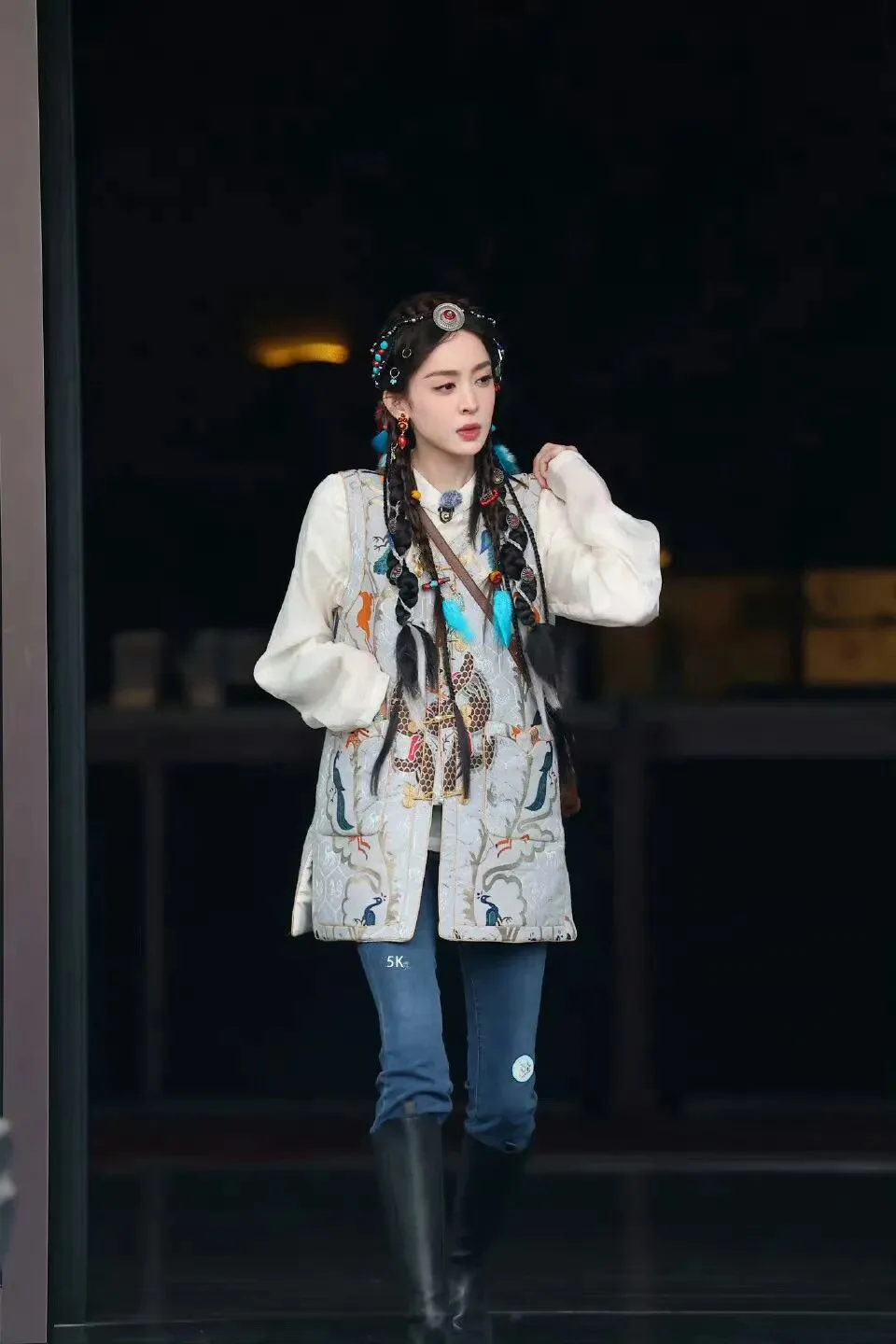 古力娜扎藏服写真 图片9