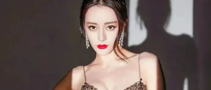 迪丽热巴高清写真图集 实力派演员的镜头魅力