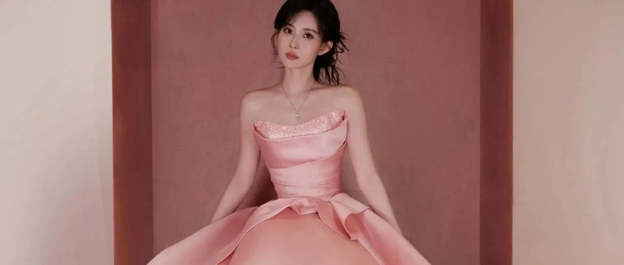 粉红烂漫氛围感写真 孟子义甜美高清壁纸图集