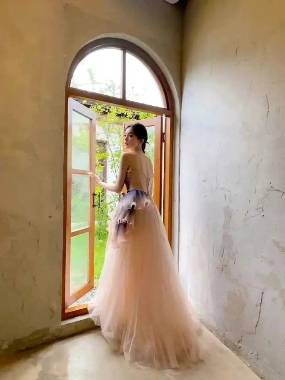 古力娜扎甜美壁纸 图片4