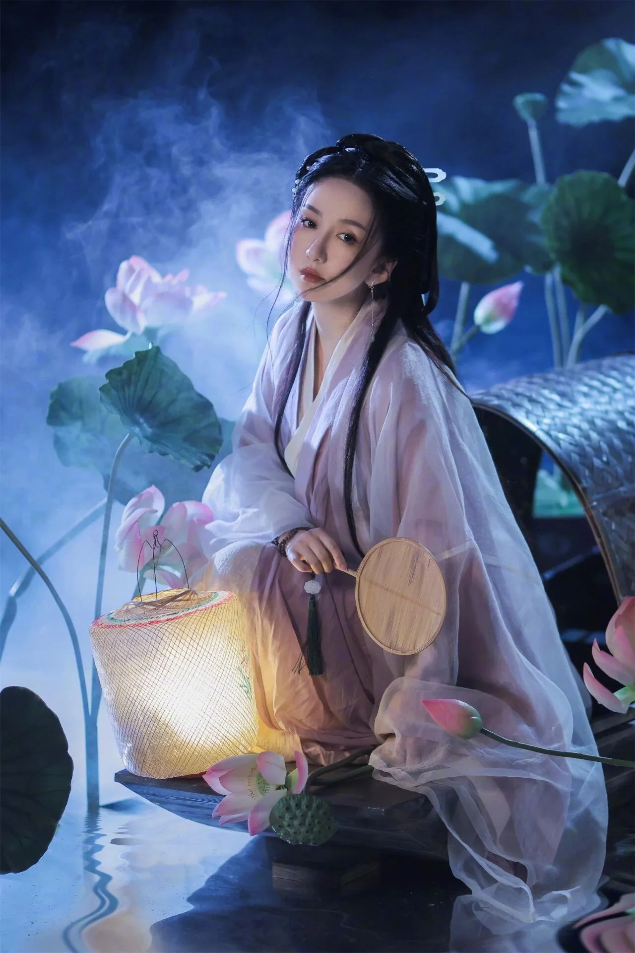 娄艺潇古装壁纸 图片5