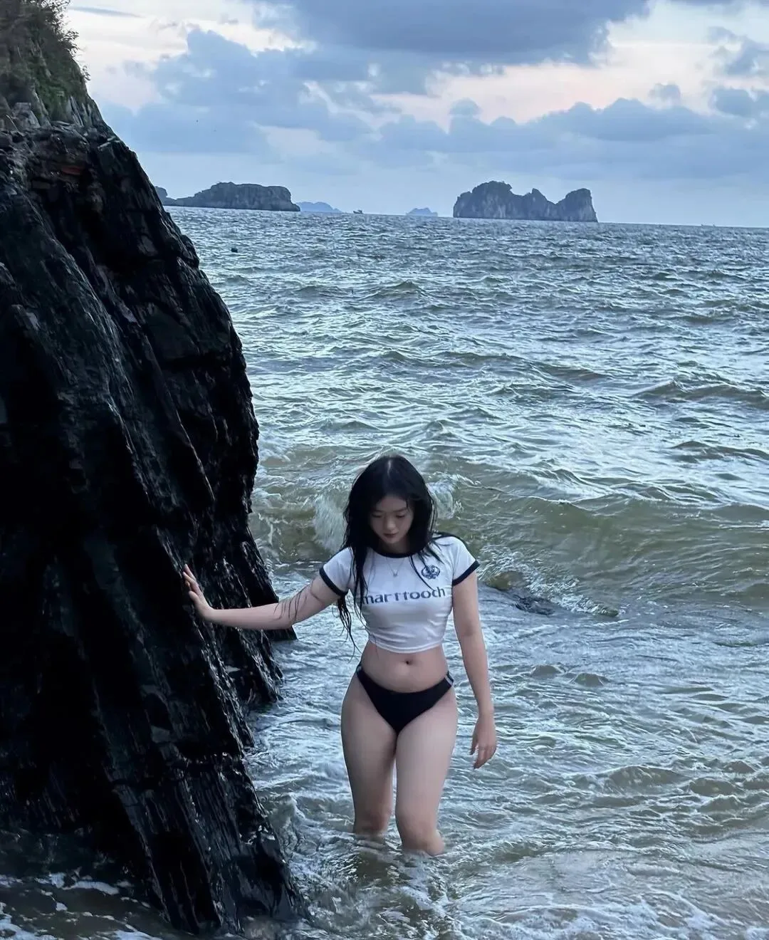 泳装比基尼美女 图片2
