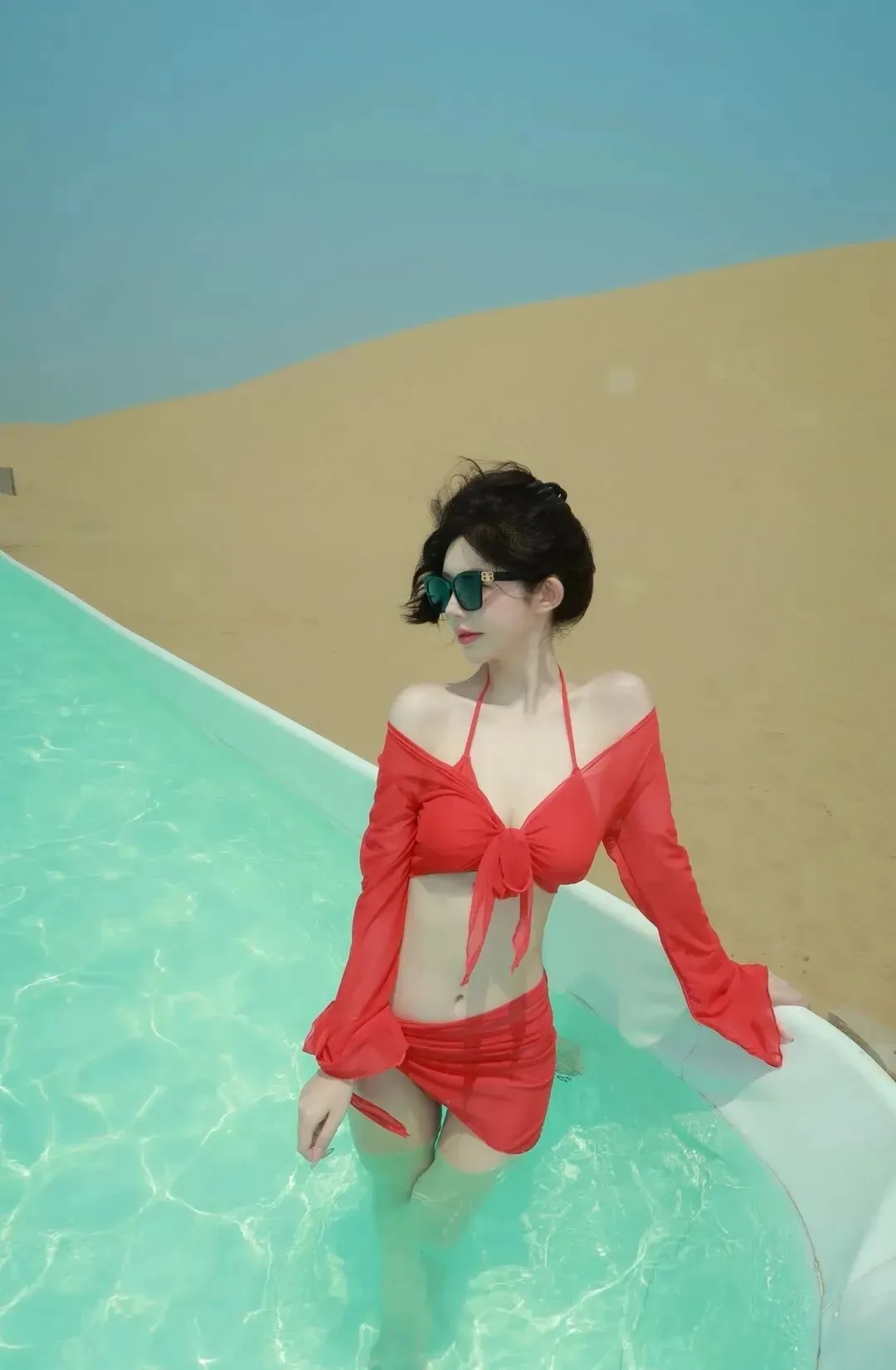 泳装美女图片 图片2