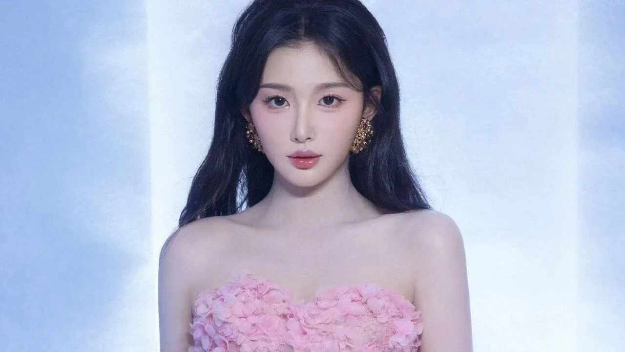 孔雪儿粉色长裙写真壁纸 温柔甜美气质高清图集