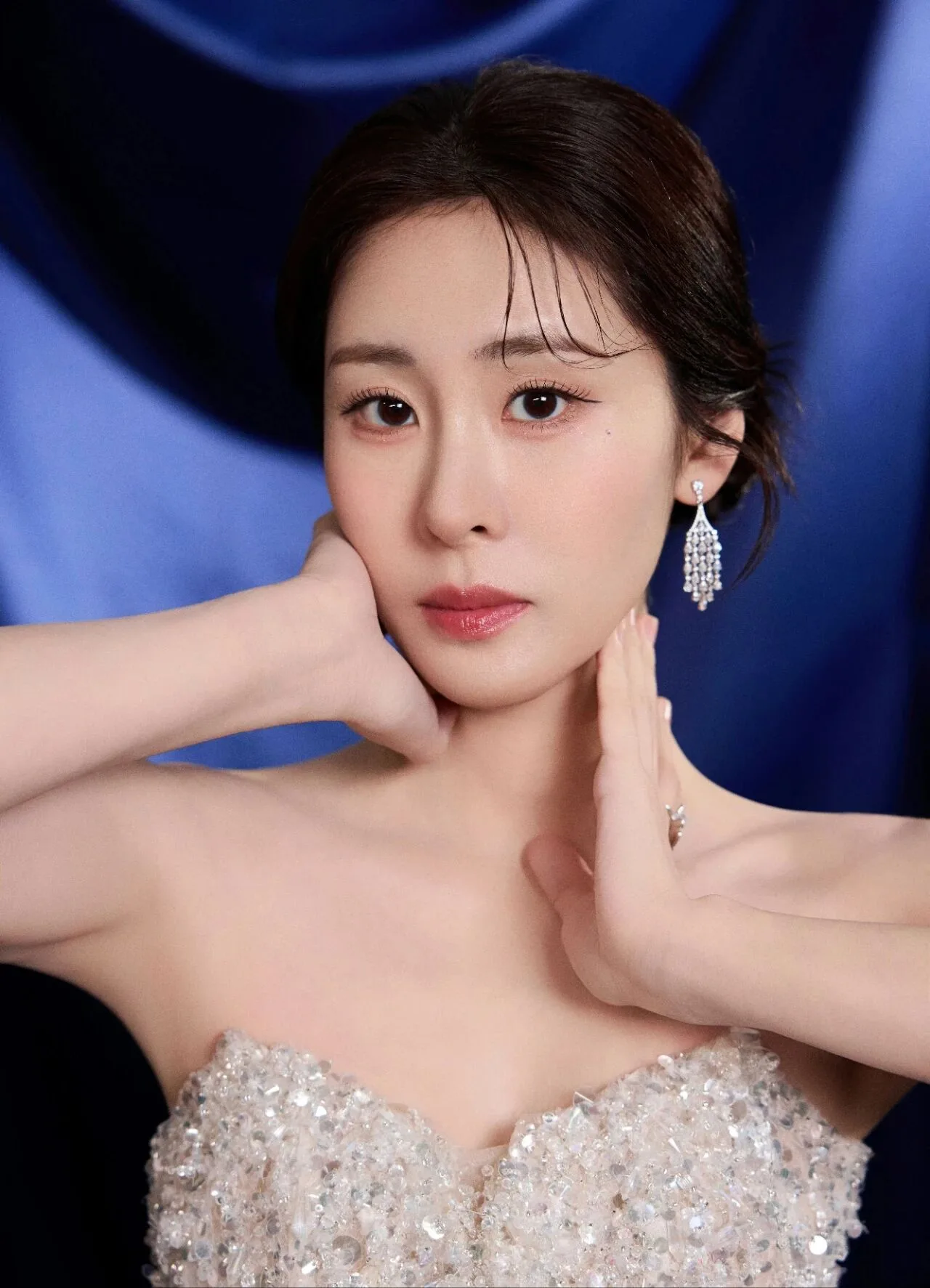 张碧晨甜美写真 图片5