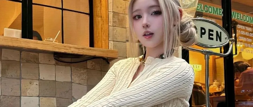 白丝黑丝双造型性感写真 曲线身材高清图集欣赏