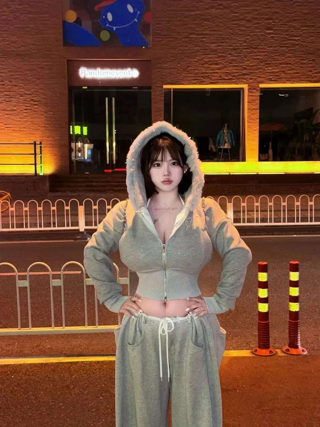 街头美少女写真 图片2