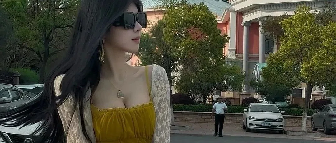 街头抓拍身材曲线出众的美女高清图集