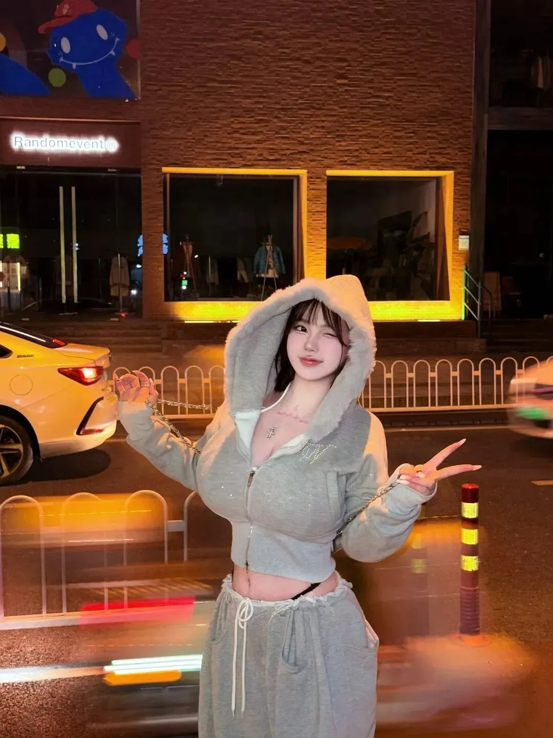 街头美少女写真 图片3