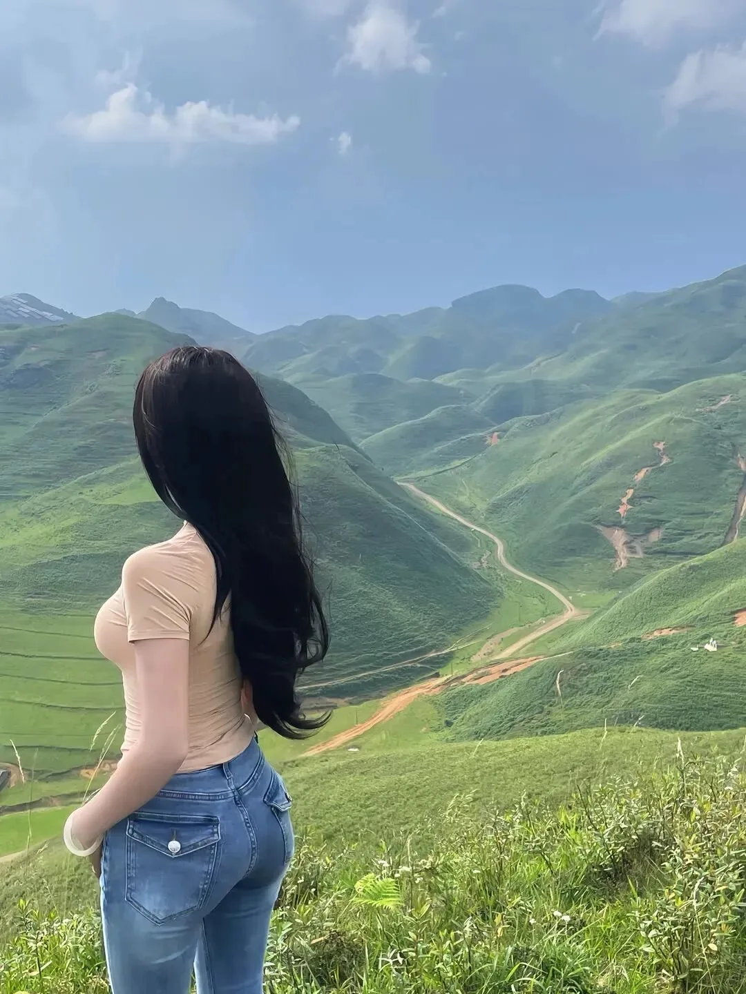 山里美女写真 图片3