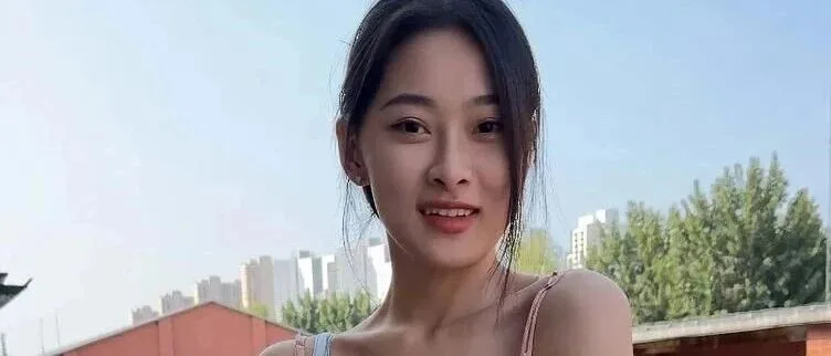 街头风情成熟女人婀娜身姿高清图集