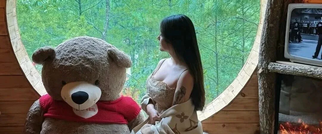 越看越有味道的成熟女人高清写真 曲线身材太吸睛
