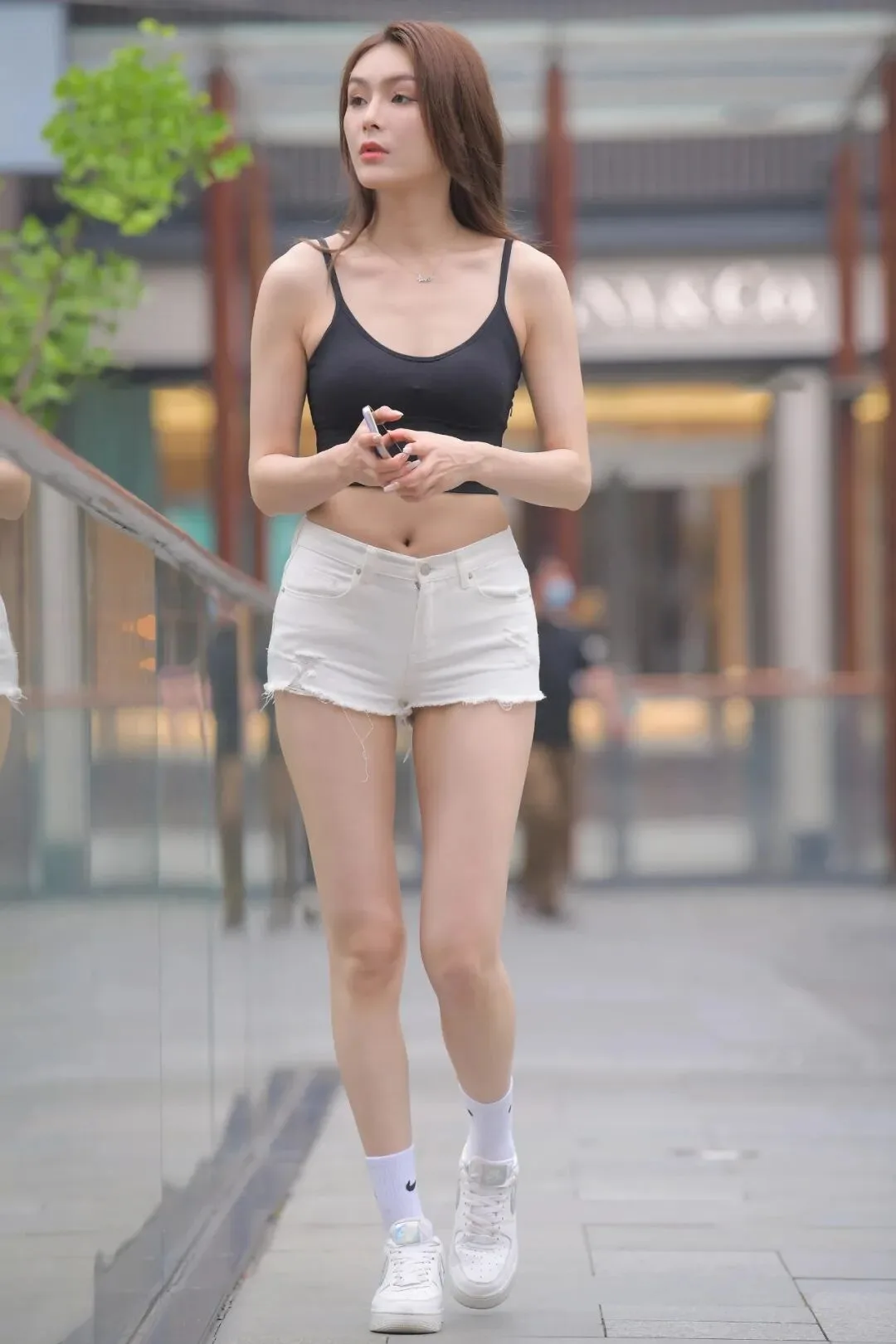 街头少妇写真 图片3