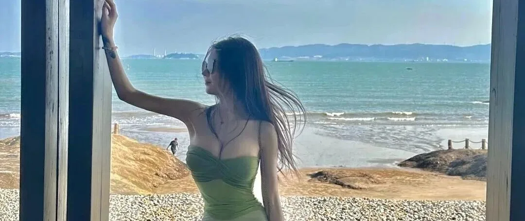 高清图集里的曲线美女写真 好身材一眼就记住