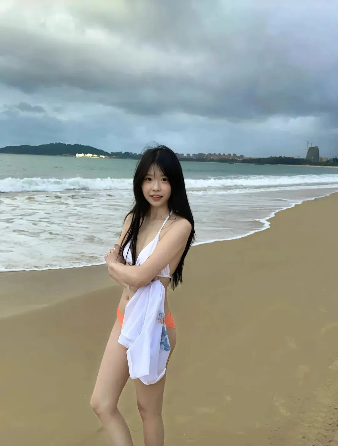 泳装比基尼美女 图片3