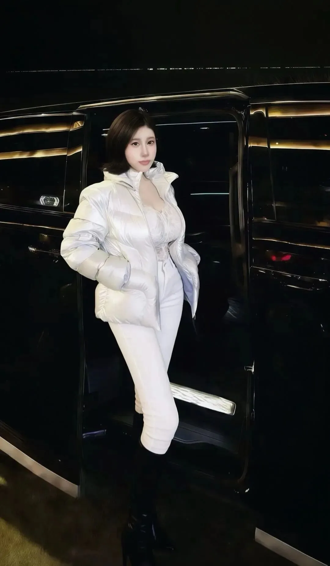 蕾丝性感女神写真 图片2