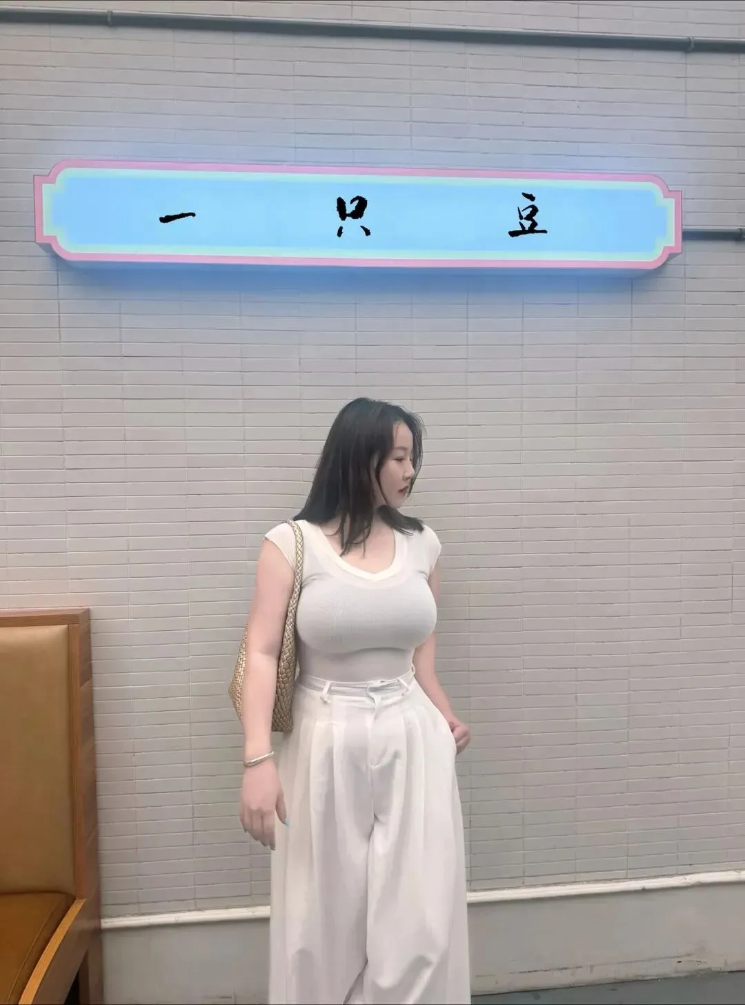微胖少妇写真 图片2