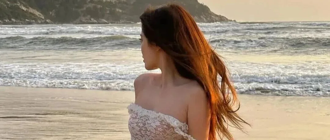 蕾丝穿搭美女写真 图片1