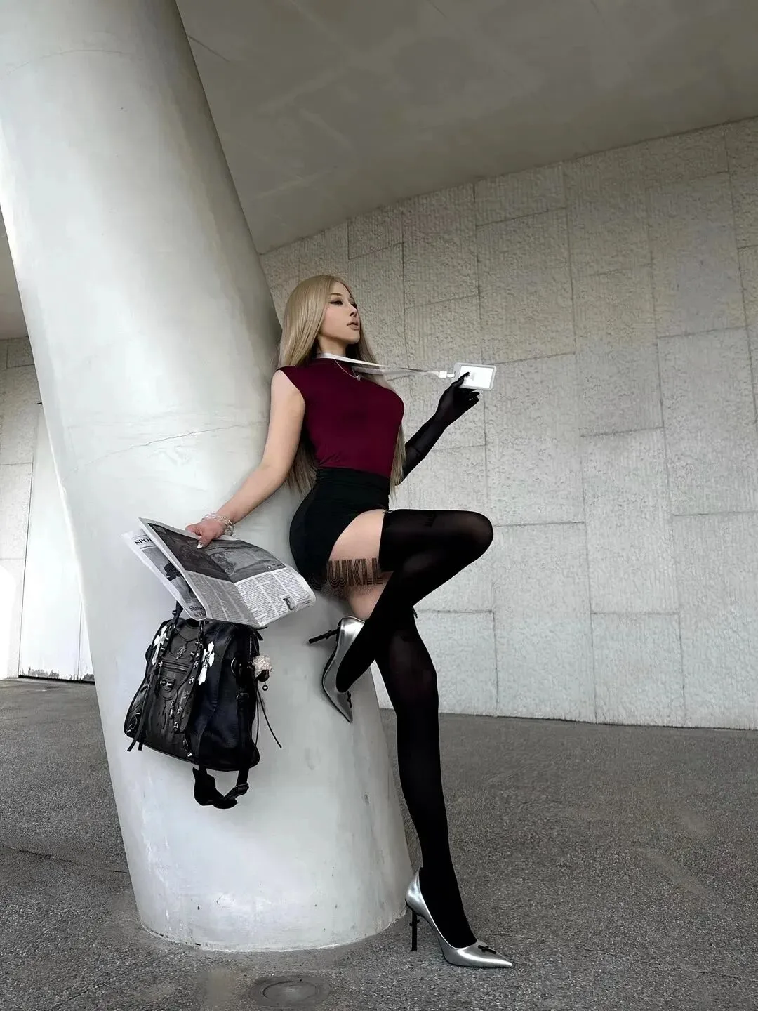 金发美女写真 图片2