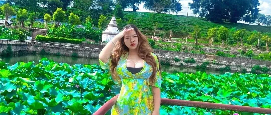 圆润身材少妇高清写真图集 曲线饱满气质妩媚动人