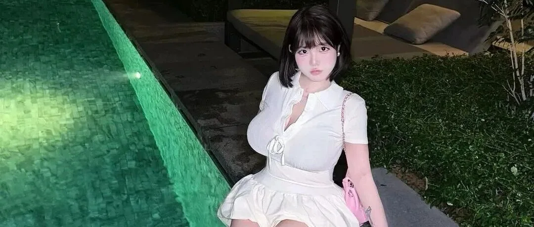 微胖少女高清写真图集 曲线身材甜美气质让人移不开眼