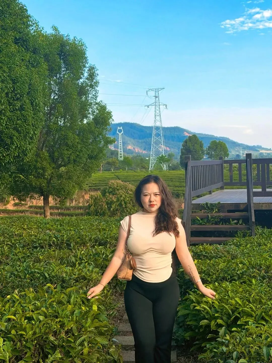 圆润身材美女图片 图片2