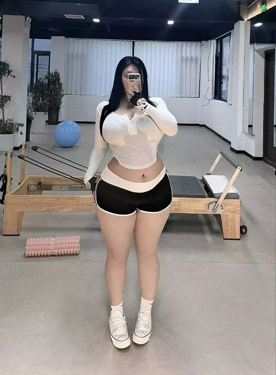 微胖女孩写真 图片3