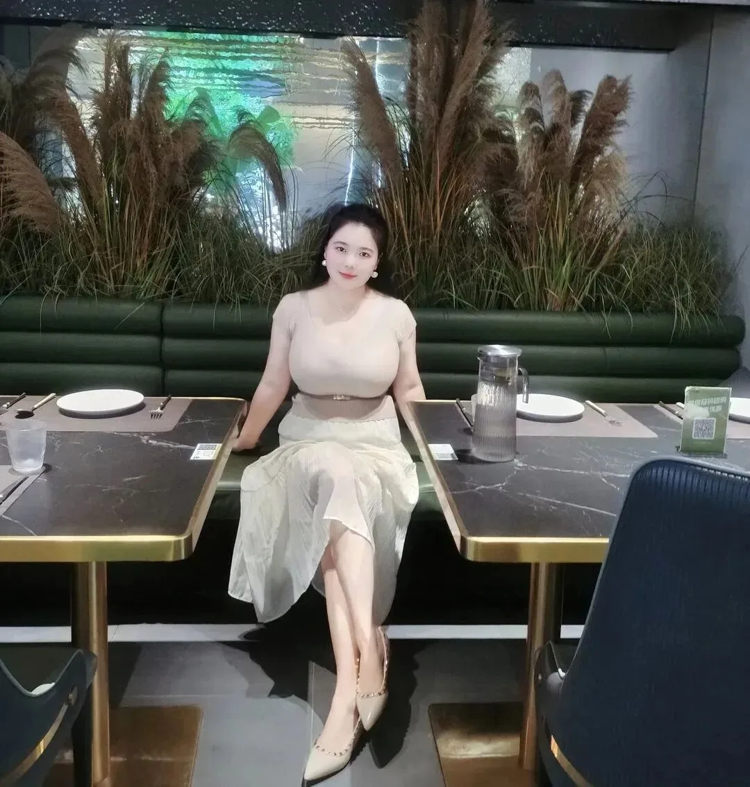 微胖美女写真 图片3