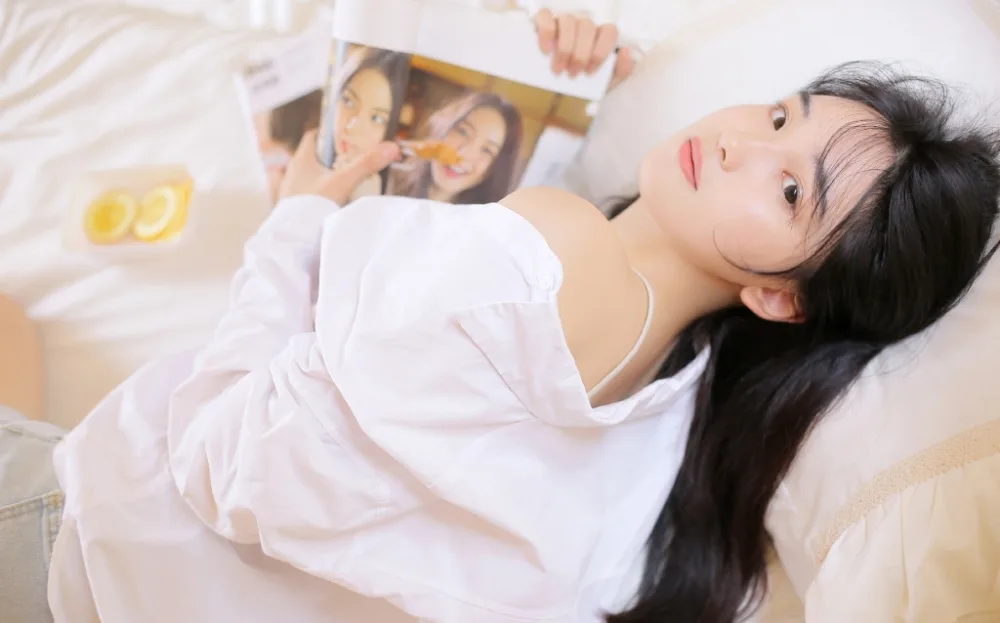 黑长直美女写真 图片8