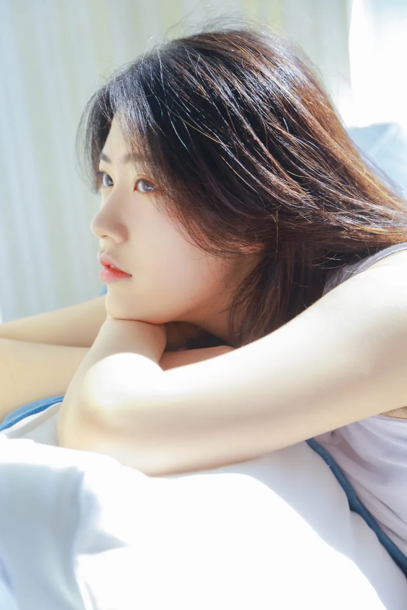 白丝美腿写真 图片7
