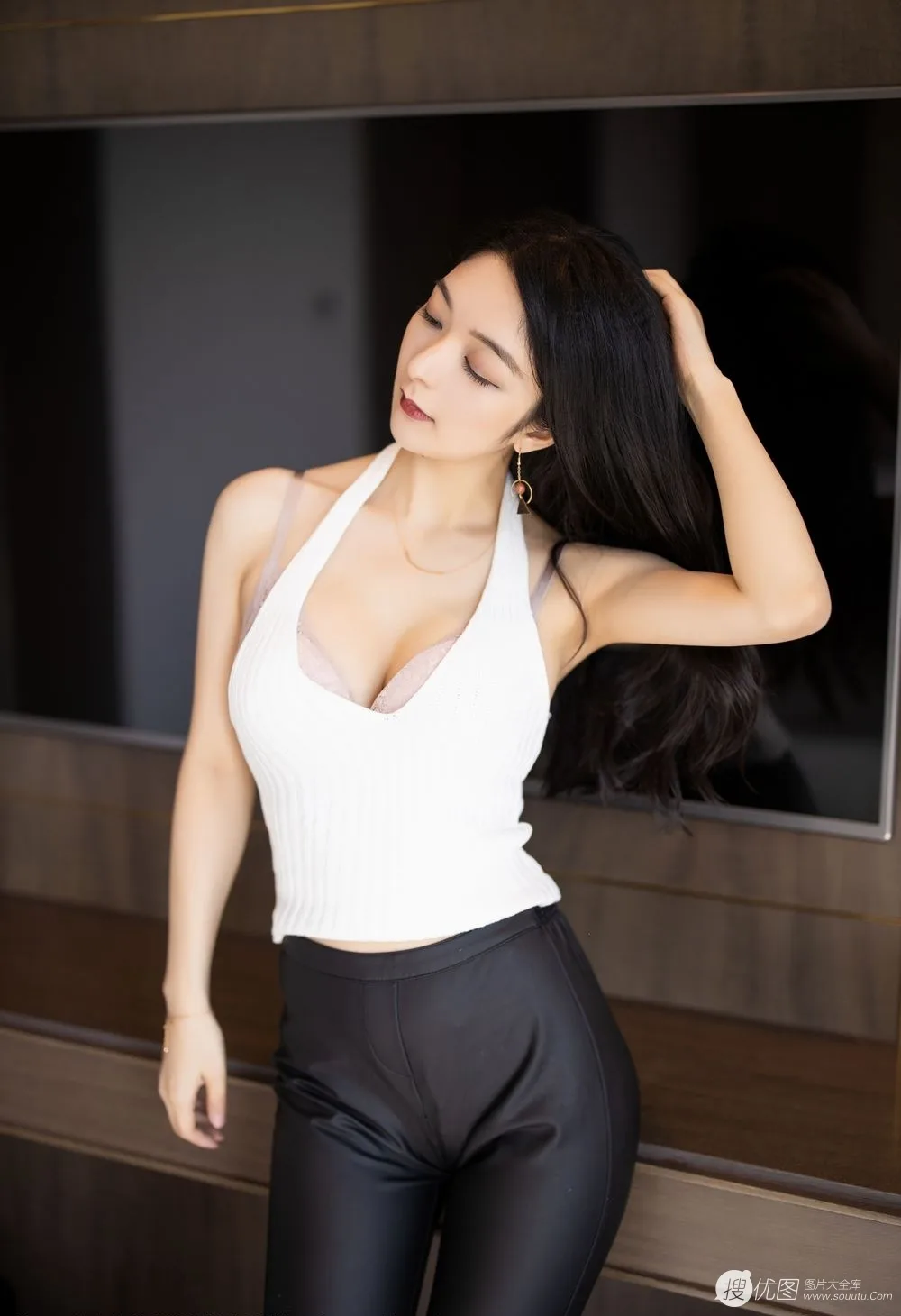 性感高跟鞋美女写真 图片3