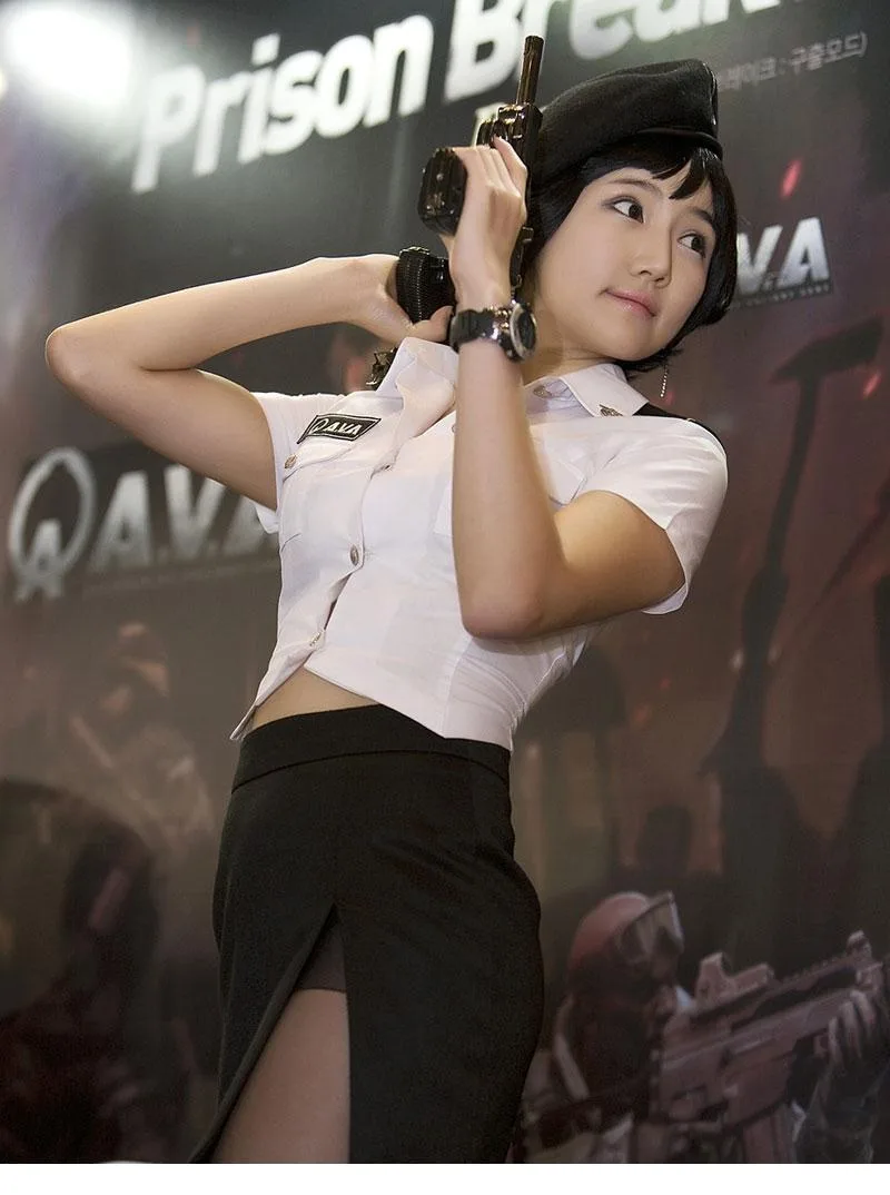 韩佳恩制服写真 图片6